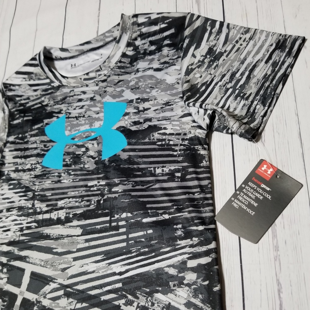 UNDER ARMOUR Heat Gear Boy's Youth Shirt - Picture 2 of 6